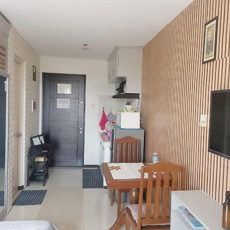 Unit 1109 Cityscape Residences Bacolod Esterno foto