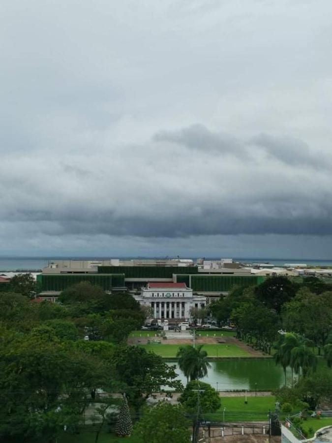 Unit 1109 Cityscape Residences Bacolod Esterno foto